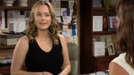 Is Hope as confused as us about why she is talking to Electra? | Image: CBS